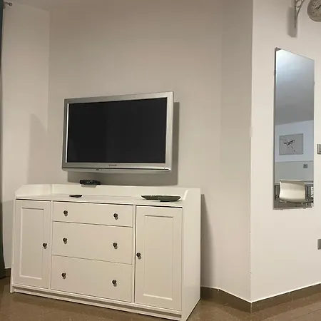 Need アパート プーラ